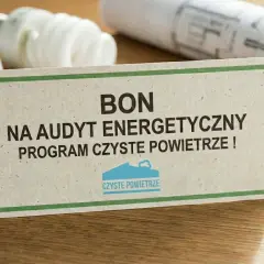 Bon na audyt energetyczny w ramach programu Czyste Powietrze. Dowiedz się, ile kosztuje audyt energetyczny i jak uzyskać dofinansowanie.