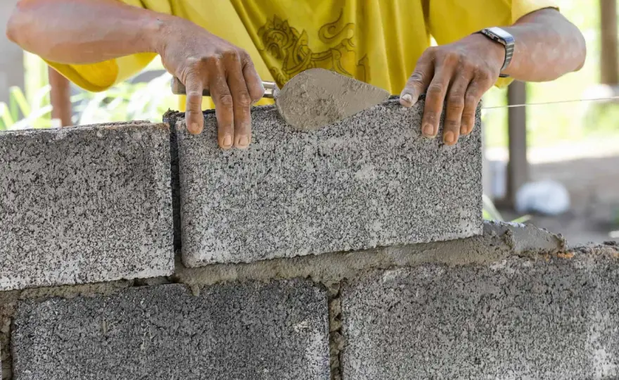 Bloczki betonowe fundamentowe - Jak wybrać i murować bez błędów?